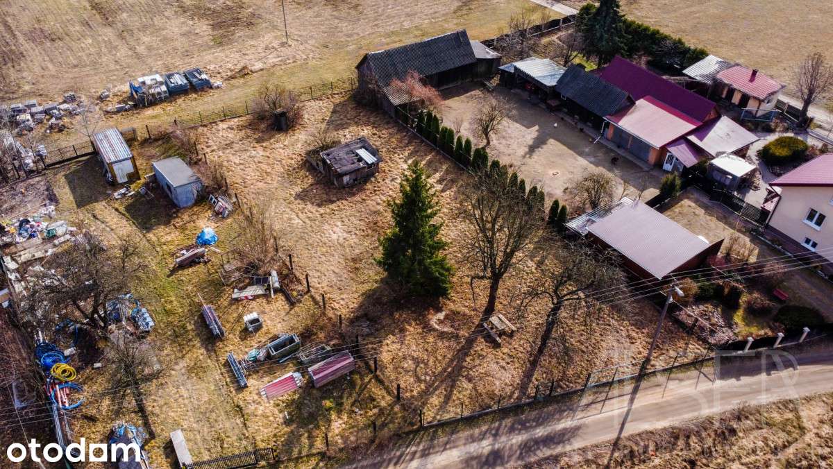 Działka pod zabudowę | ogrodzona | media - Pełny obrazek: 2/13