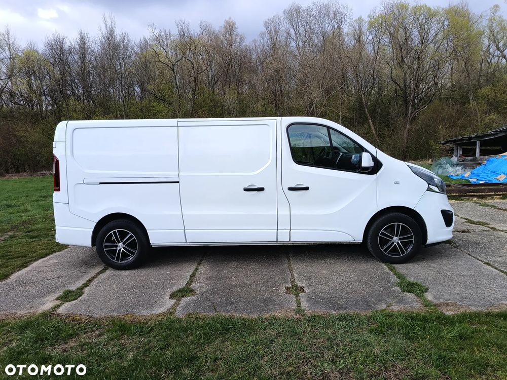 Opel Vivaro LONG L2H1 1.6 diesel 125kM 2019rok 155tyś.km EURO 6! AUTO W PEŁNI SPRAWNE, NIE WYMAGA WKŁADU FINANSOWEGO!!!SPROWADZONY ZE SZWECJI- ZAREJESTROWANY! - 4