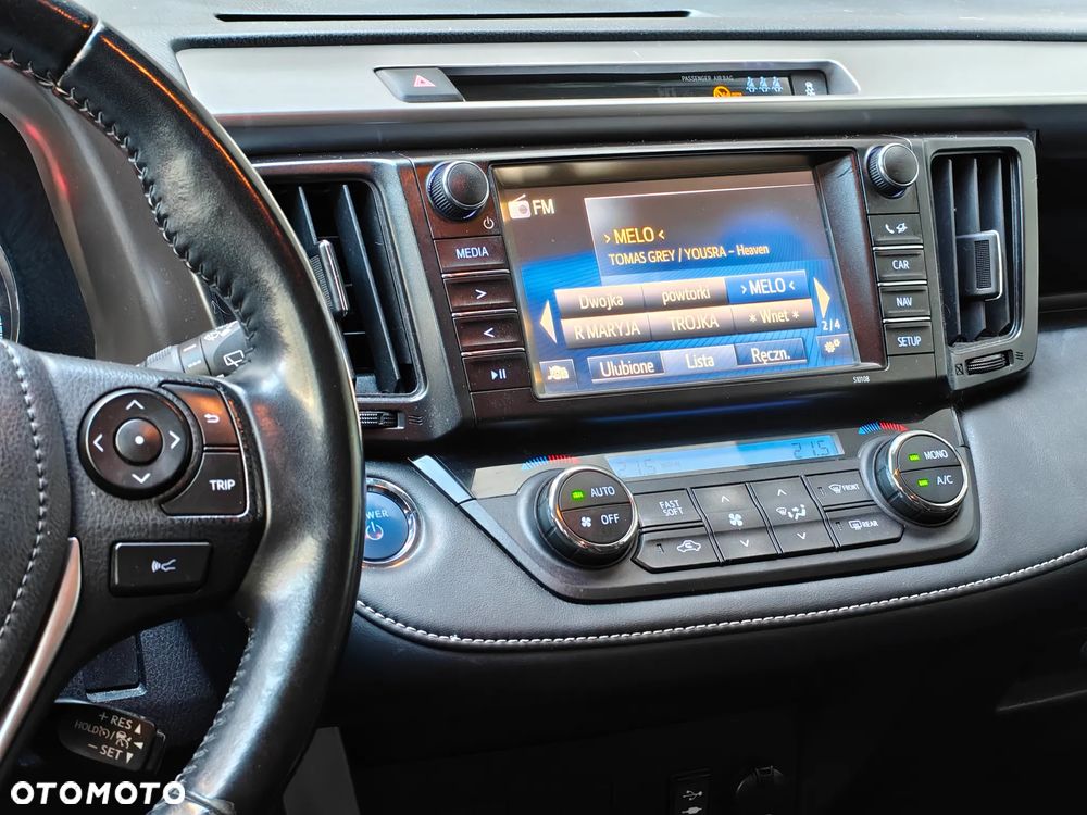 Toyota RAV4 Hybrid Premium 4x2 - 13