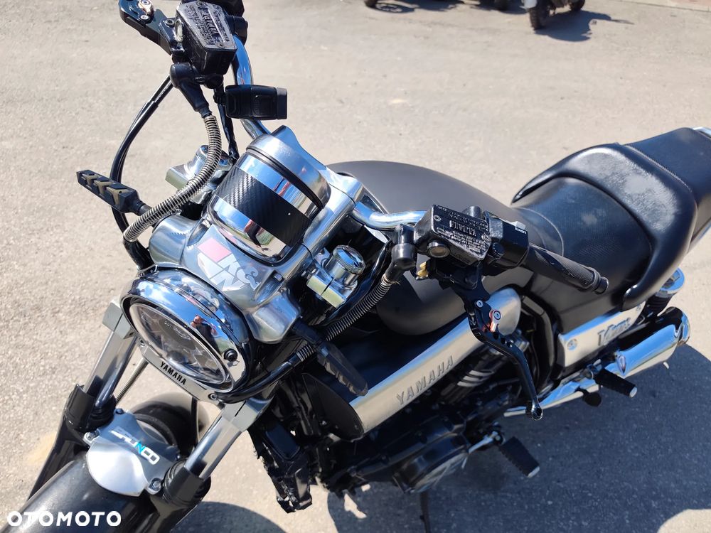 Yamaha Venture - 35