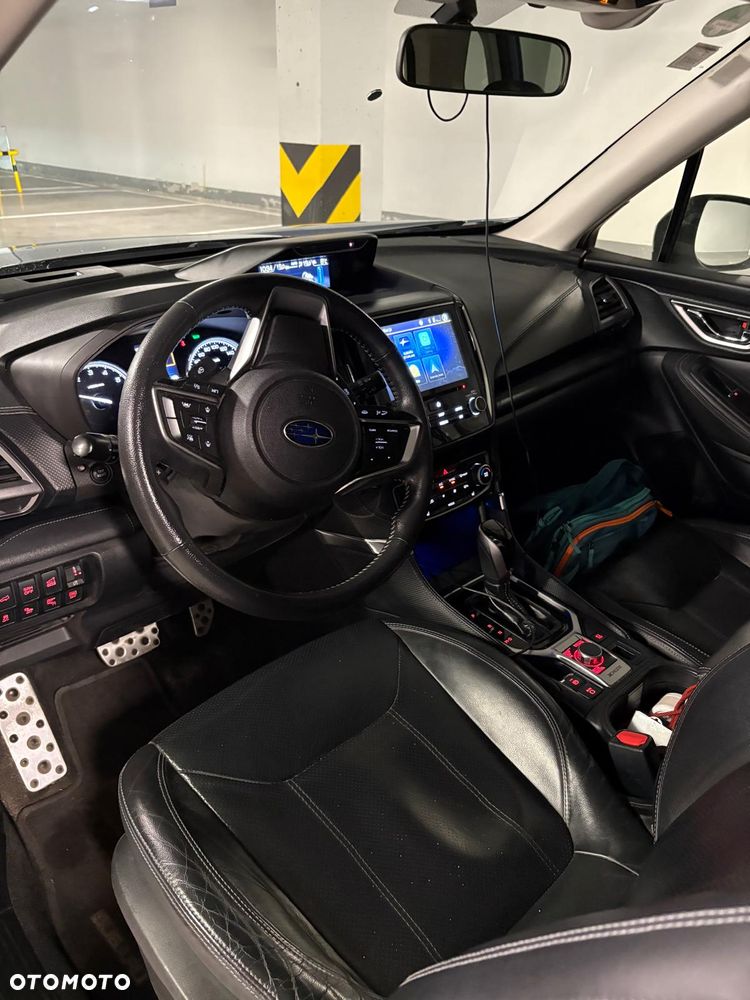 Subaru Forester 2.0i-L Platinum (EyeSight) Lineartronic - 12