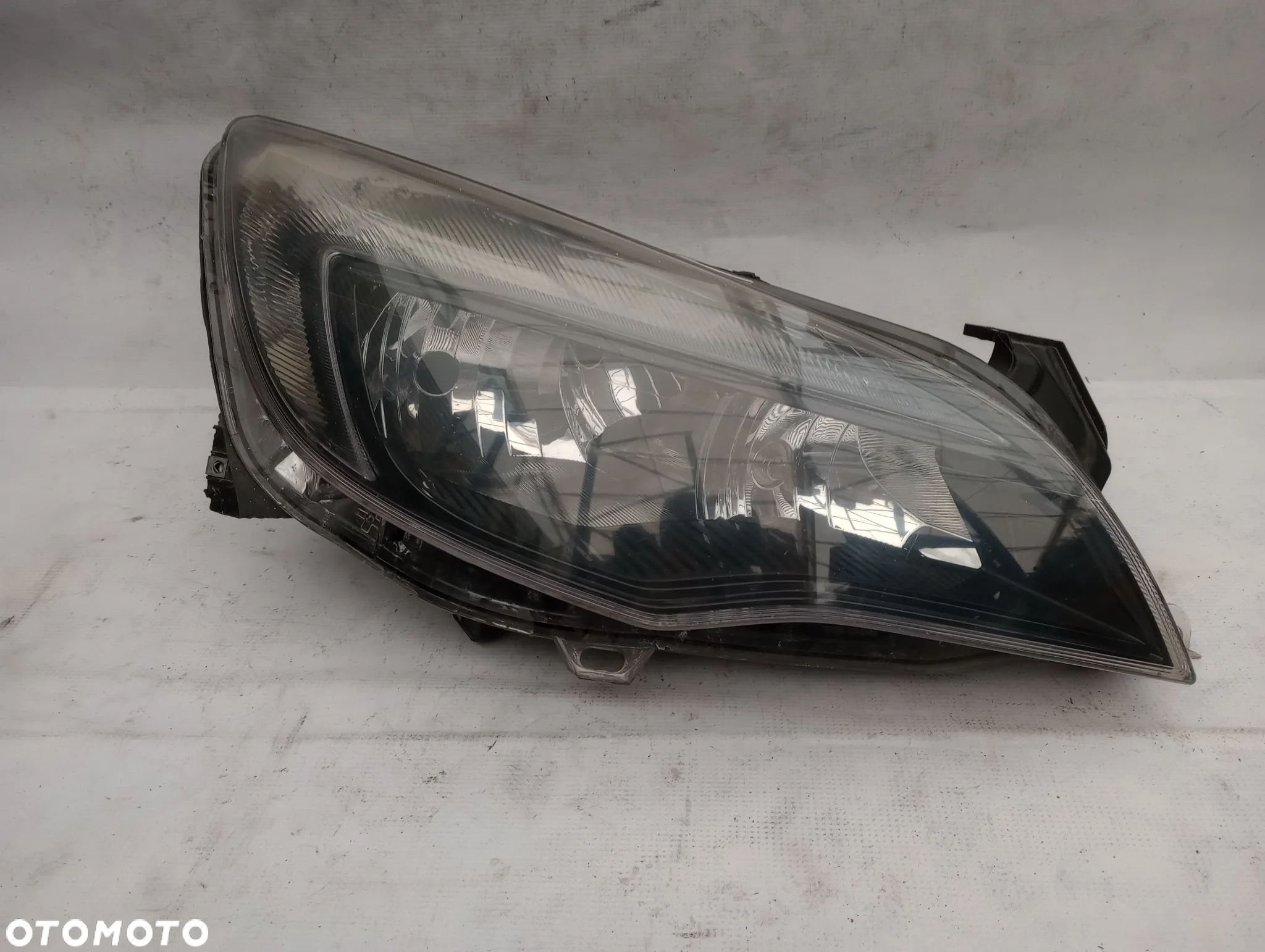 Lampa Prawy Przód Opel Astra J UK - 2