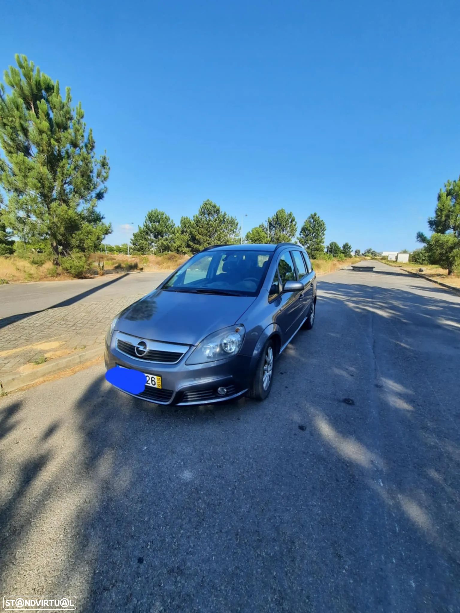 Opel Zafira 1.9 CDTi Enjoy - 1