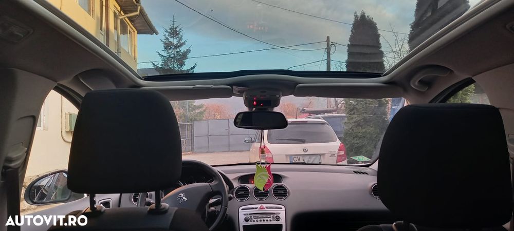 Peugeot 308 120 VTi Family - 11