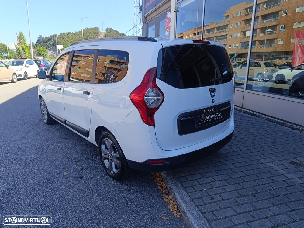 Dacia Lodgy 1.6 ECO-G Stepway 7L Bi-Fuel - 4