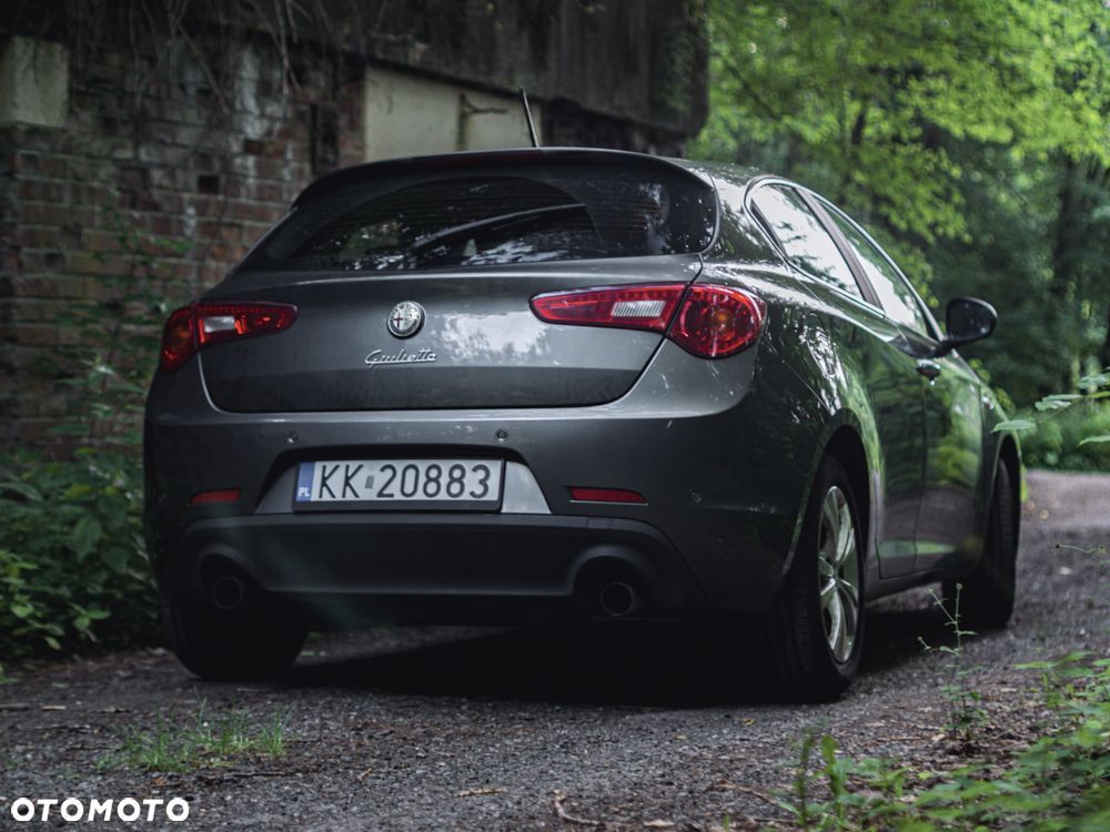 Alfa Romeo Giulietta 2.0 JTDM Distinctive - 2