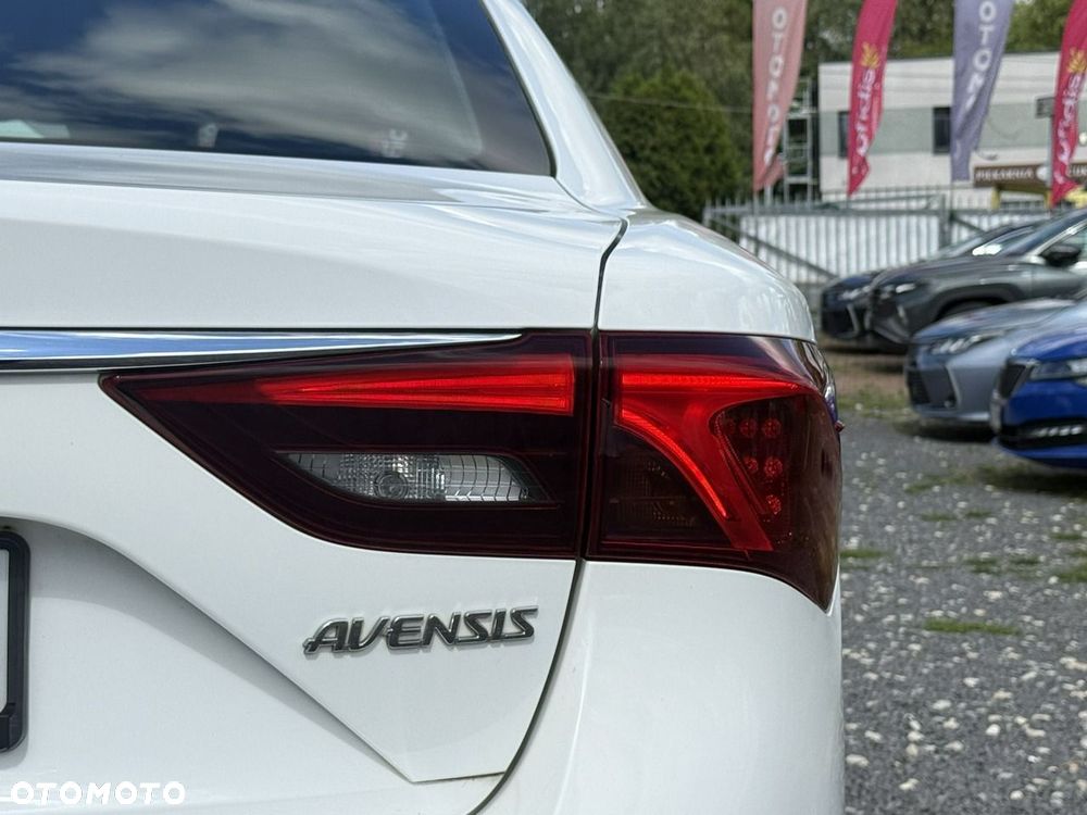 Toyota Avensis - 9
