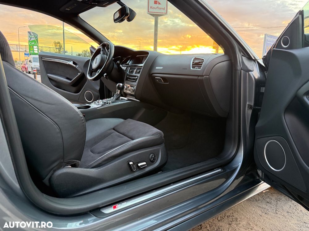 Audi S5 3.0 TFSI quattro Stronic - 32