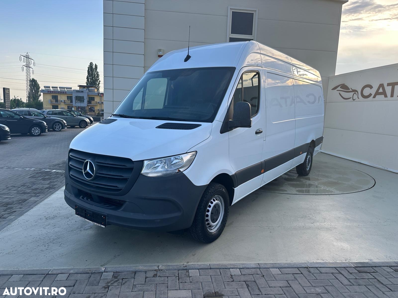 Mercedes-Benz Sprinter 319CDI  LUNG - 3