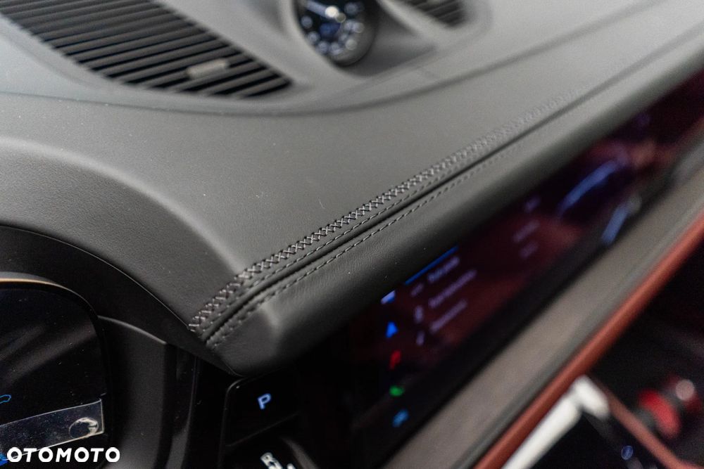 Porsche Cayenne S E-Hybrid PHEV Black Edition - 28