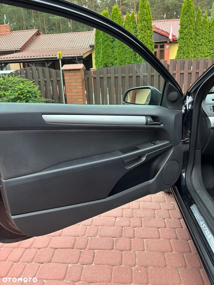 Opel Astra 1.6 - 8