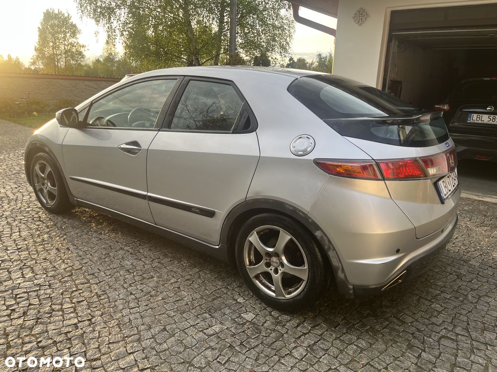 Honda Civic 1.8 Comfort - 5