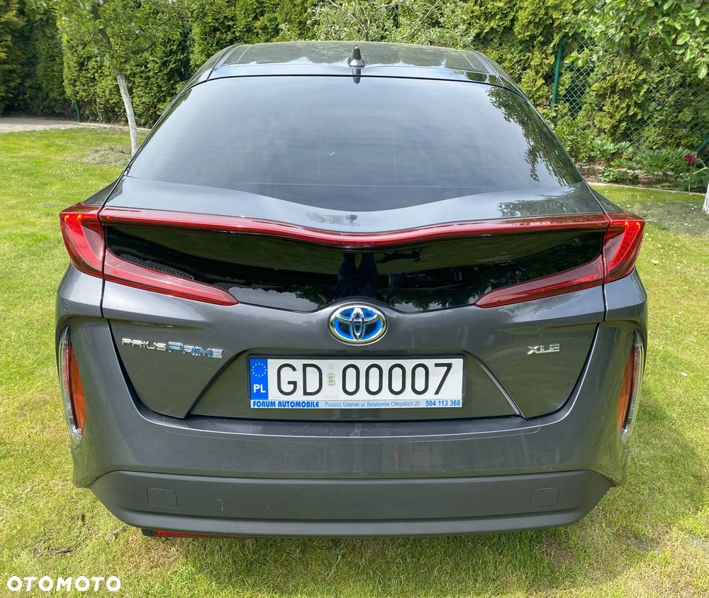 Toyota Prius Plug-in 1.8 Hybrid Executive - 5
