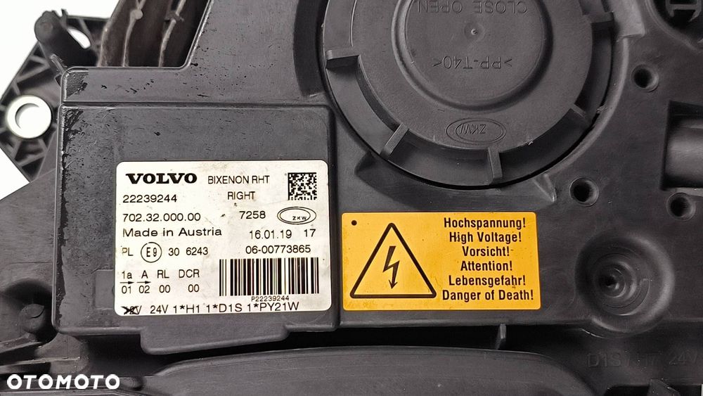 LAMPA PRAWA PRZÓD VOLVO FH II FH5 500 22239244 - 6
