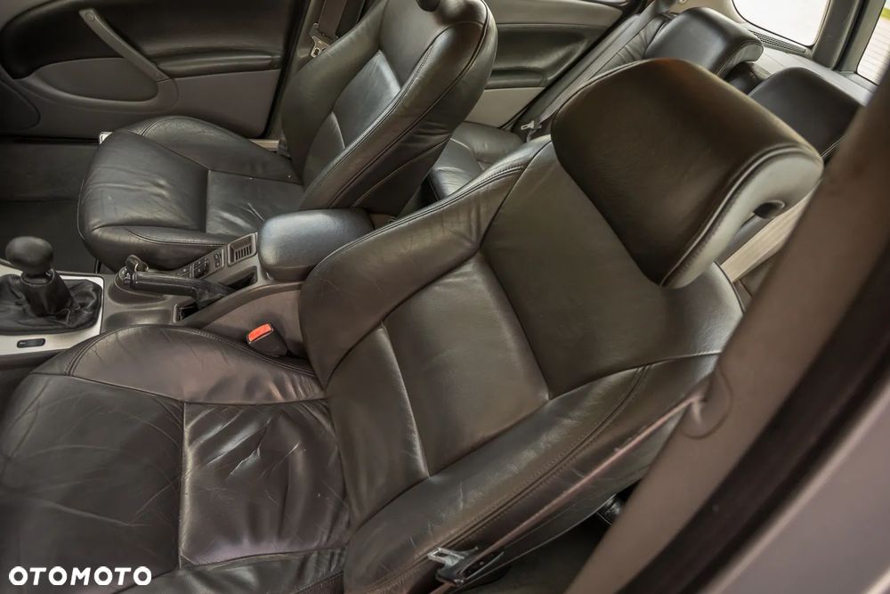 Saab 9-5 2.3 Turbo Aero - 17