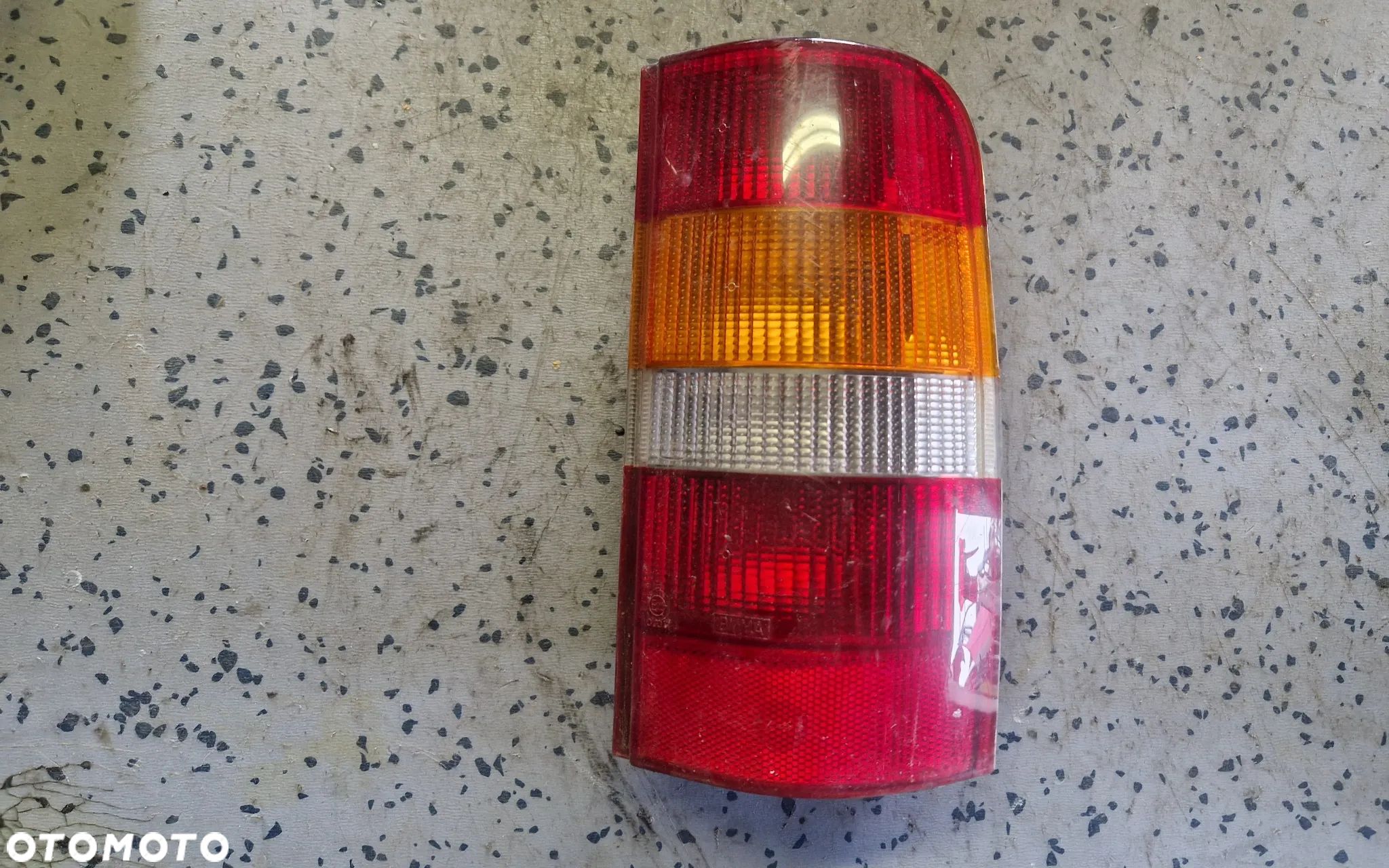 FORD ESCORT EXPRESS VAN LAMPA TYŁ PRAWA - 1