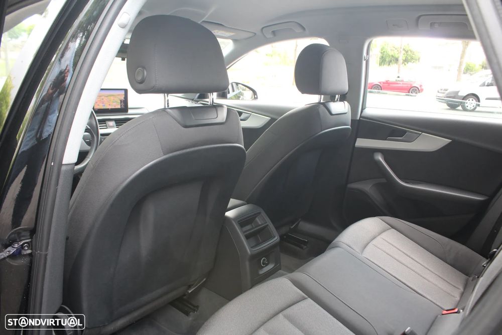Audi A4 Avant 2.0 TDI Advance S tronic - 43