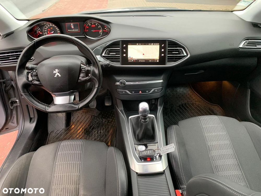 Peugeot 308 1.2 PureTech GPF Active Pack Business S&S - 12