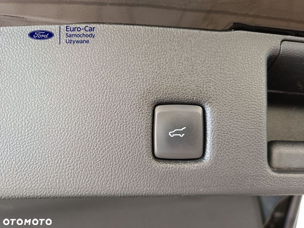Ford Kuga - 8