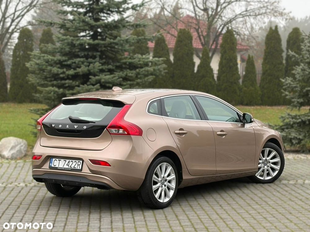 Volvo V40 D2 Summum - 8