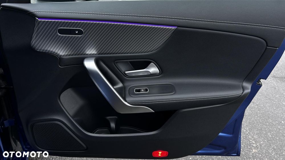 Mercedes-Benz CLA 200 Progressive 7G-DCT - 21