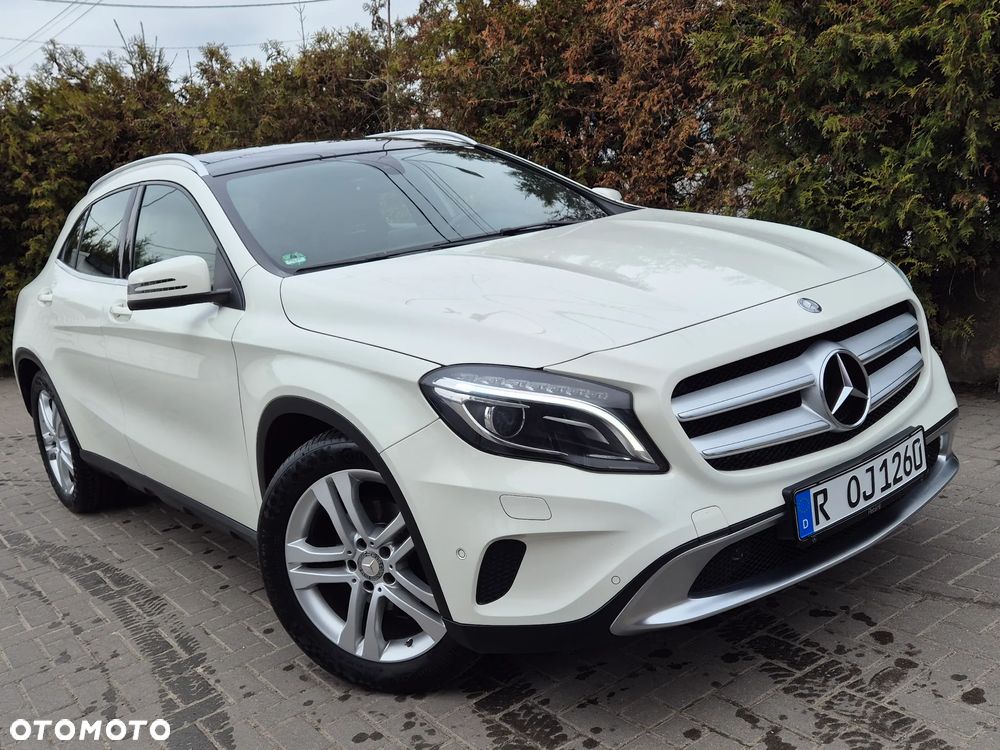 Mercedes-Benz GLA 200 Urban - 19