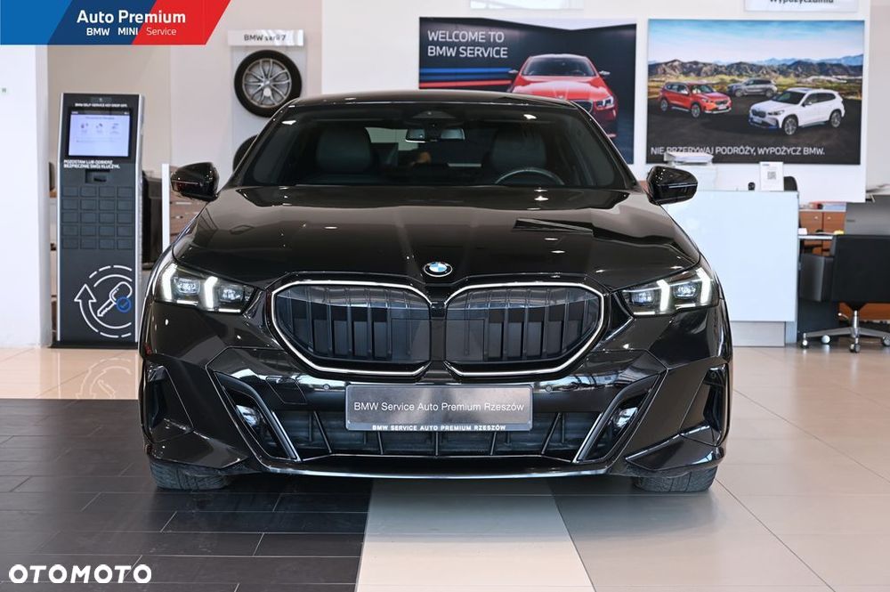 BMW Seria 5 520i mHEV - 3