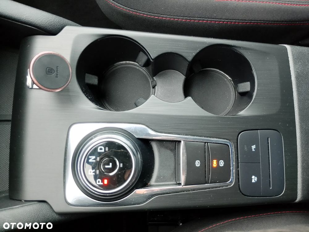 Ford Kuga 2.5 FHEV FWD ST-Line - 29