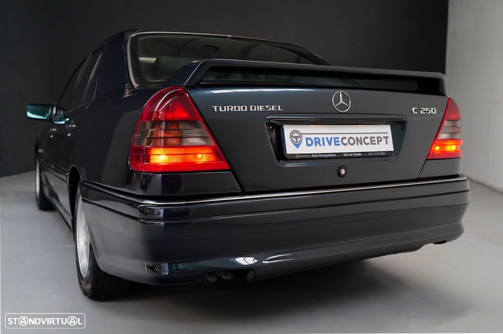 Mercedes-Benz C 250 TD Sport - 24