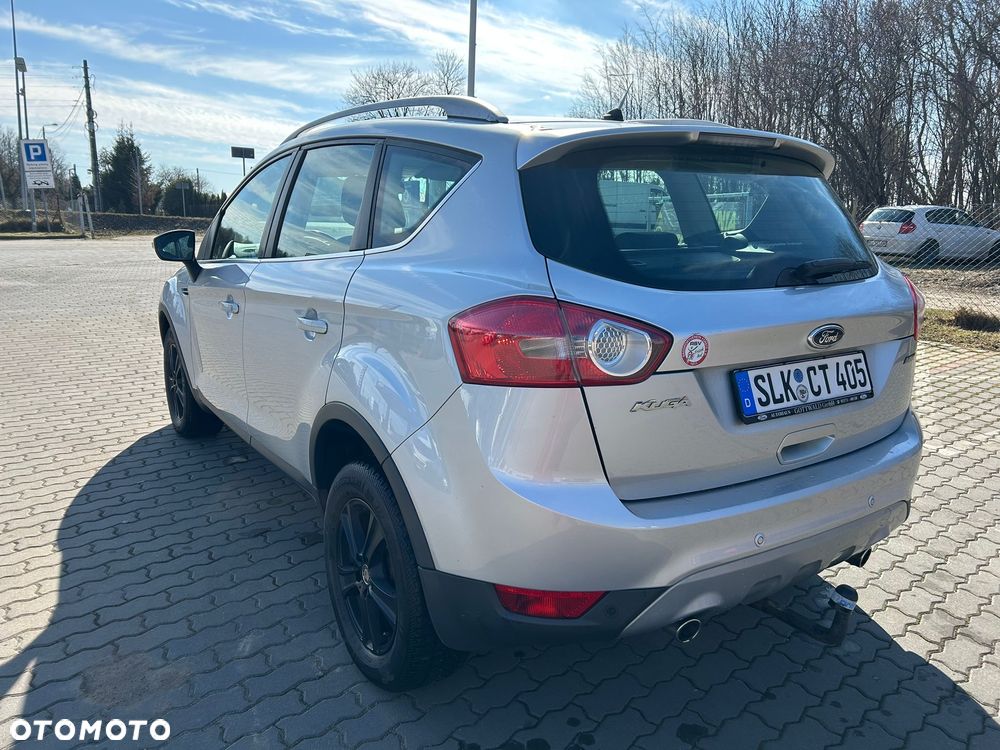Ford Kuga 2.0 TDCi 2x4 Titanium - 30