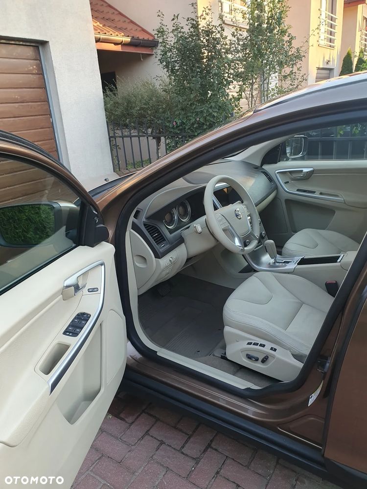 Volvo XC 60 - 10