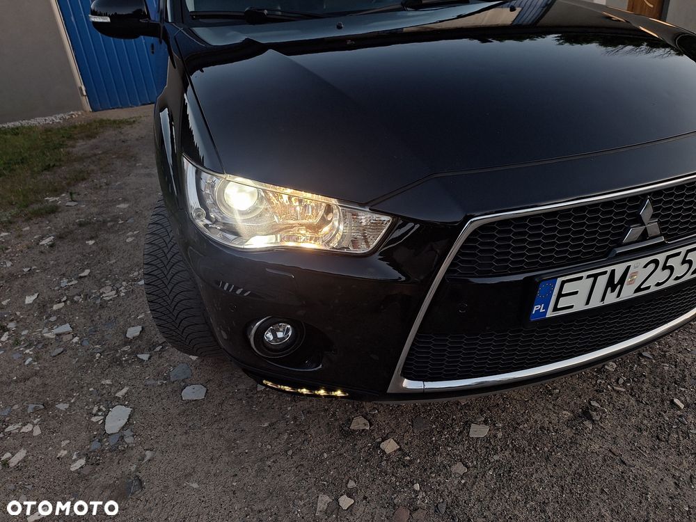 Mitsubishi Outlander - 18