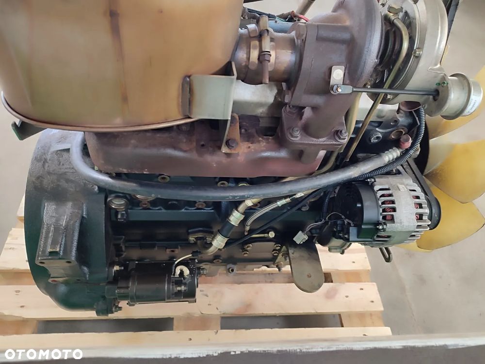 Silnik 1104D-44T TEREX 860 - 12