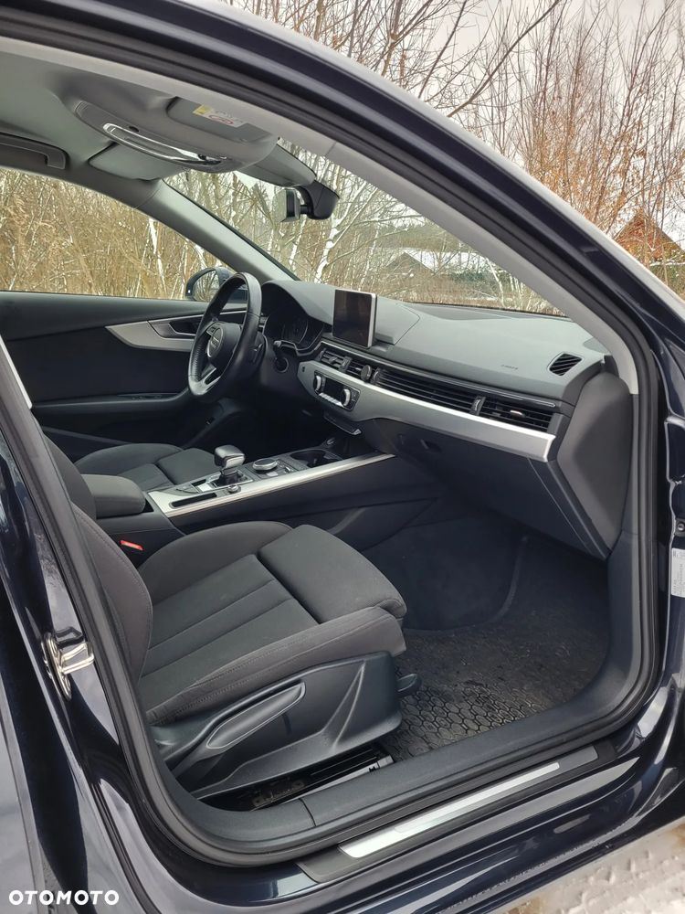 Audi A4 Avant 2.0 TDI S tronic - 5