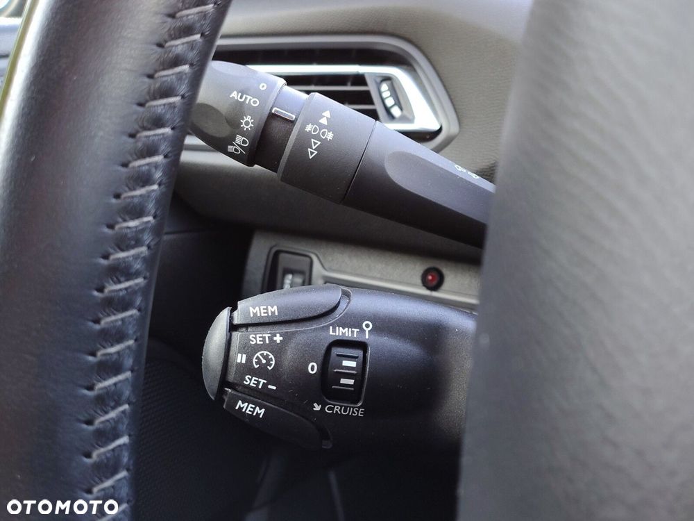 Peugeot 308 1.2 PureTech GPF Active Pack S&S - 13