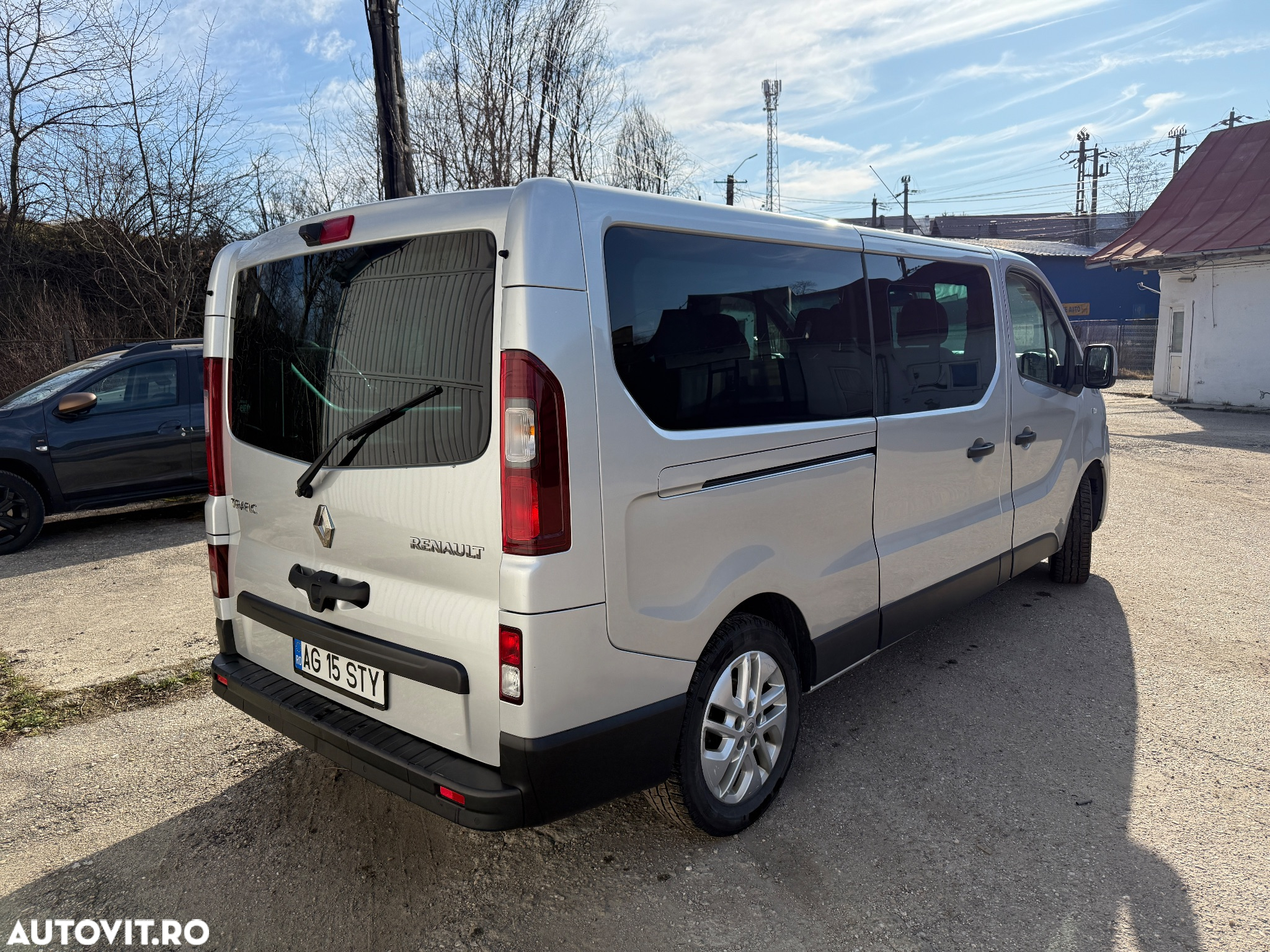 Renault Trafic Combi L2H1 1.6 dCi TT 120 7+1 Expression - 6