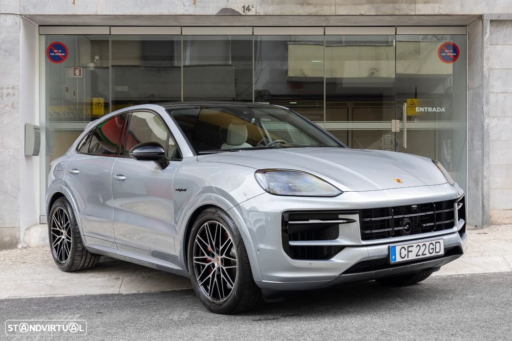Porsche Cayenne Coupé S E-Hybrid Black Edition — photo 3