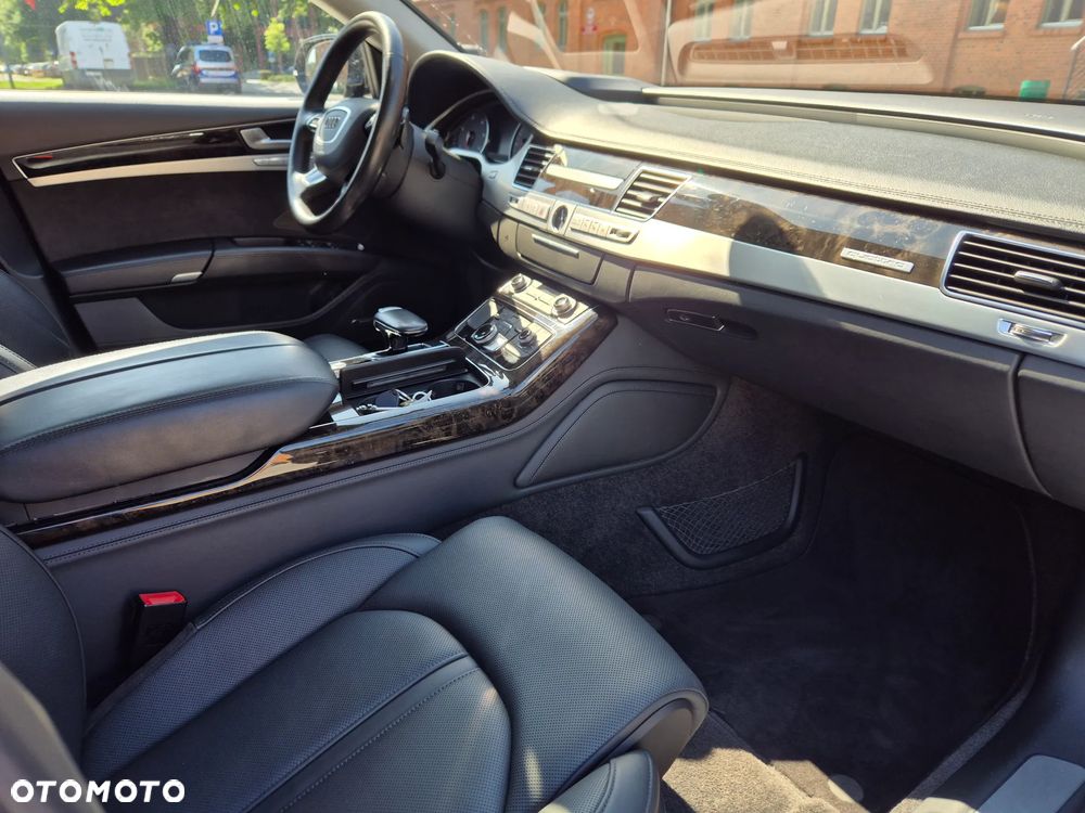 Audi A8 4.2 TDI DPF (clean diesel) quattro tiptronic Lang - 16