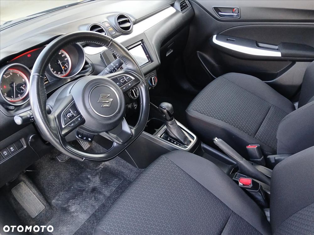 Suzuki Swift 1.2 Dualjet SHVS Premium CVT - 7