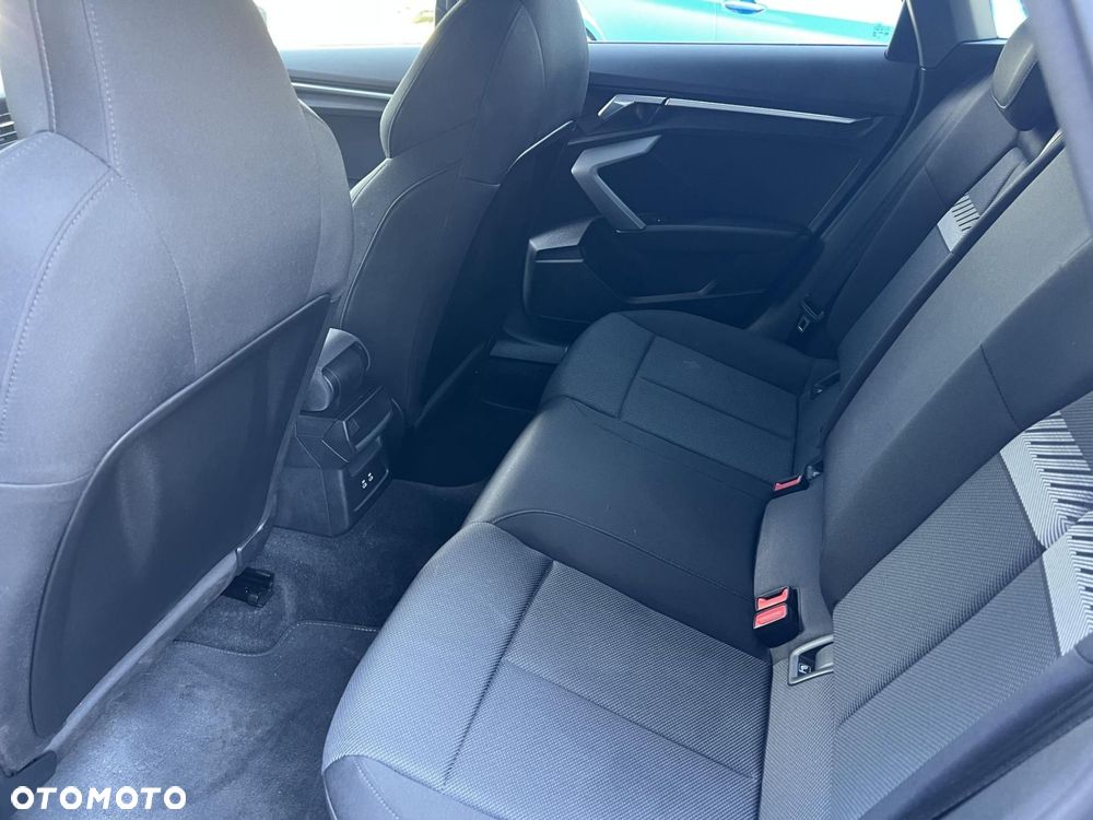 Audi A3 Sportback 35 TFSI mHEV S tronic - 9