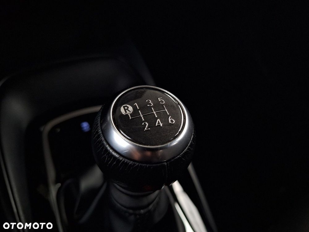 Toyota Corolla 1.5 Comfort - 37