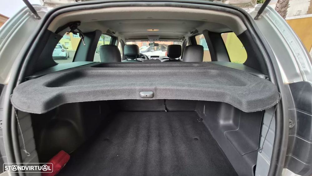 Dacia Duster 1.5 dCi Prestige - 16