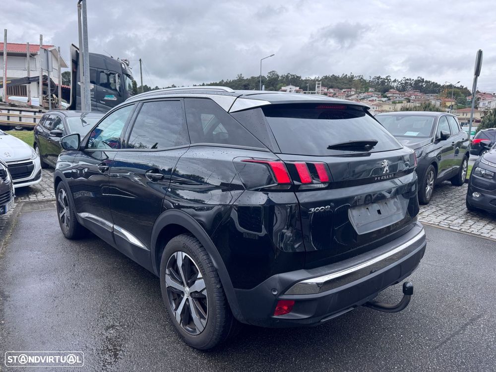 Peugeot 3008 1.2 PureTech Allure EAT8 - 11