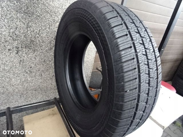 225/70/R15c 112/110R Continental Van Contact 4 seasons - 2