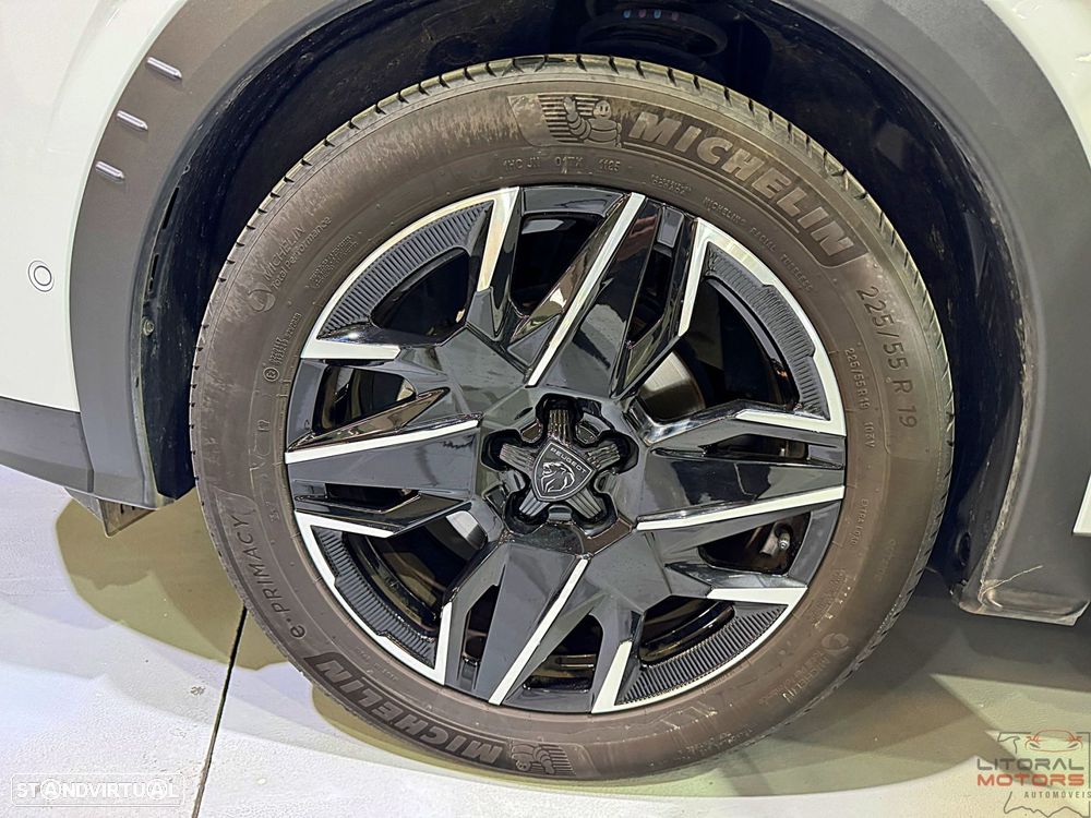 Peugeot 3008 1.2 Hybrid Allure e-DCS6 - 13