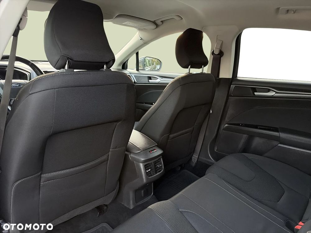 Ford Mondeo 2.0 Hybrid Titanium - 16