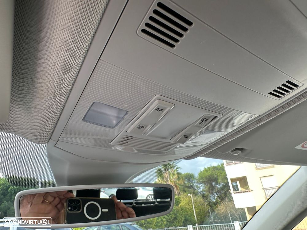 VW T-Cross 1.0 TSI Life DSG - 21