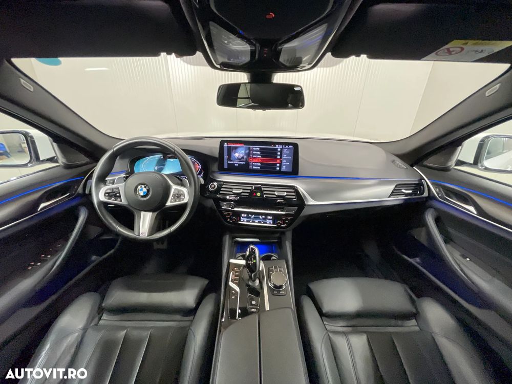 BMW Seria 5 530d xDrive Touring Aut. M Sport Edition - 9