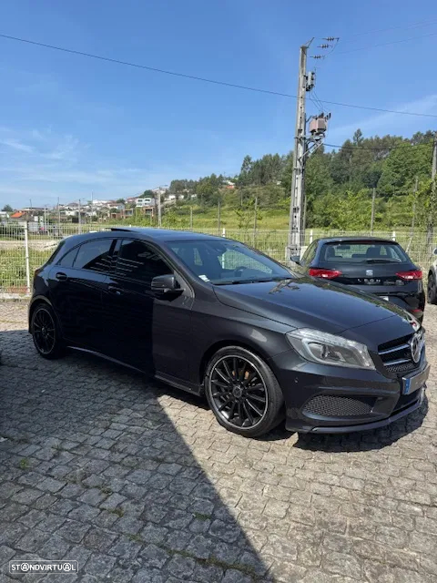 Mercedes-Benz A 200 d 8G-DCT AMG Line - 3