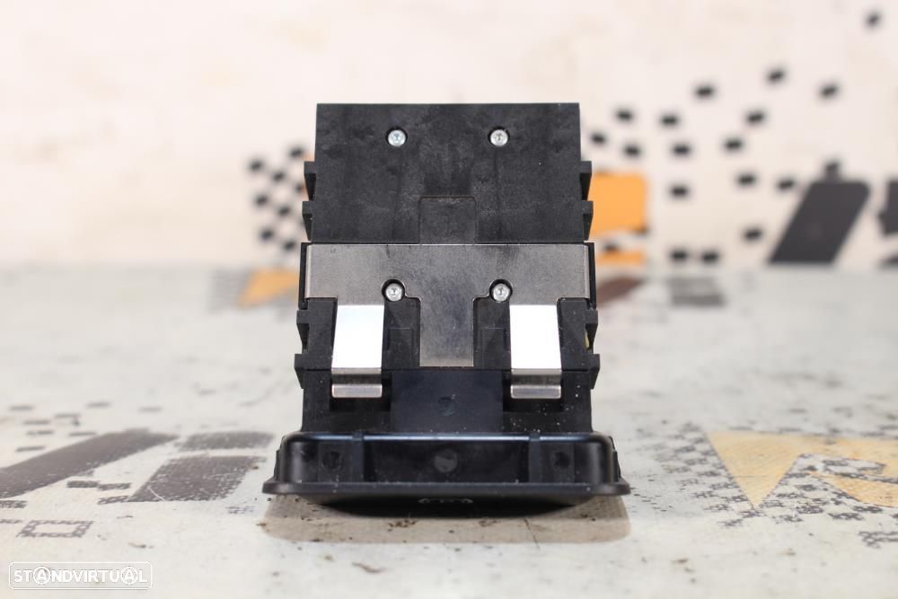 Travão De Mão Mercedes-Benz A-Class (W176)  A2469050451 / 15463599 / E - 5